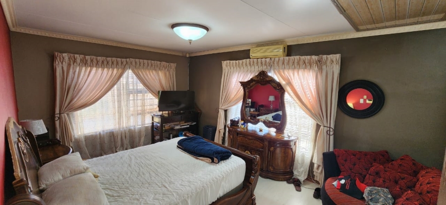 3 Bedroom Property for Sale in Hillcrest Northern Cape